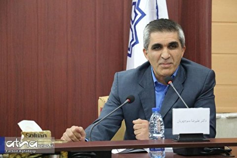 تاکنون هیچ دیوان خارجی را ترجمه نکرده‌ایم