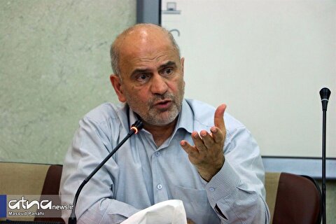 تکیه‌گاه توسعه، عامه مردم و تولیدکنندگان هستند