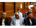 کارکنان بی‌واسطه گفتند، هیئت‌رئیسه پاسخ داد
