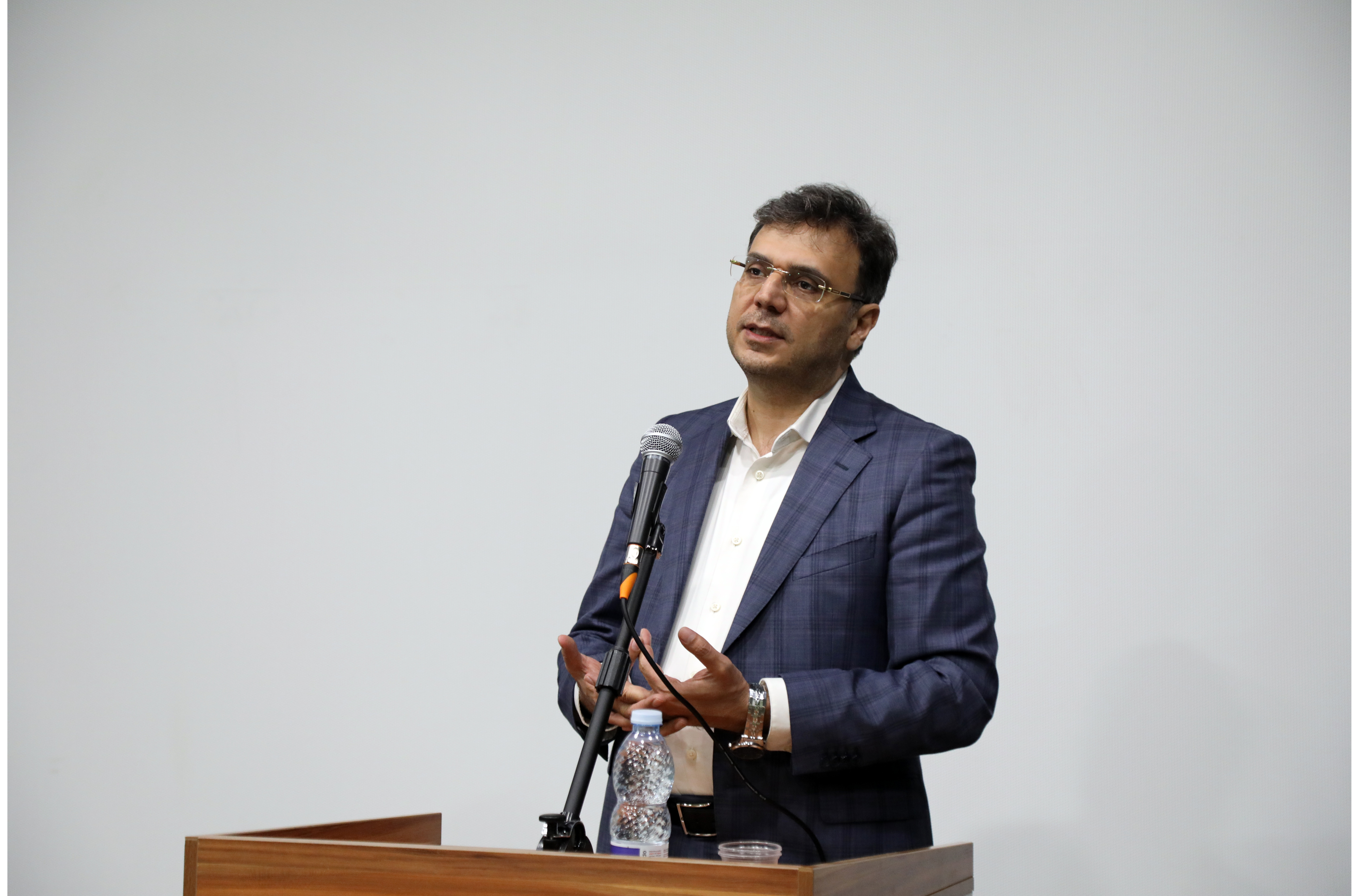 دانشگاه باید «خانه دوم» دانشجو باشد/ حمایت از توسعه موزه و پلاتوی تئاتر دانشگاه علامه طباطبائی