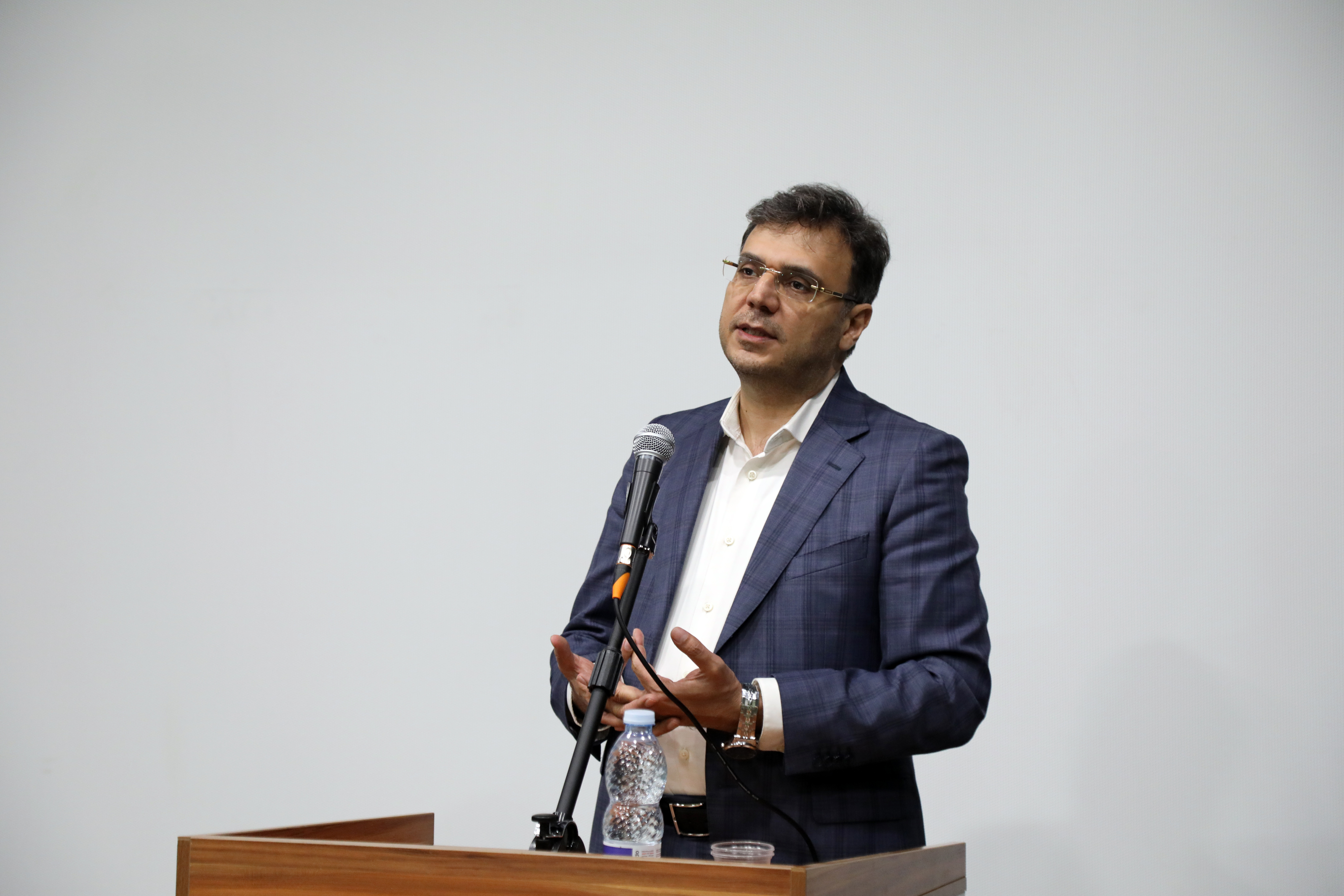 دانشگاه باید «خانه دوم» دانشجو باشد/ حمایت از توسعه موزه و پلاتوی تئاتر دانشگاه علامه طباطبائی