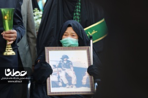 گزارش ویدئویی نخست عطنا از مراسم استقبال و تکریم خانواده شهید ابراهیم قائمی