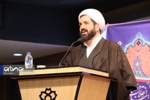 دشمنان با روایتگری غلط یاس و ناامیدی را در جامعه تزریق می‌کنند/ باید به نسل جوان بها دهیم