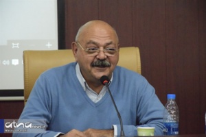 برای او که نشانه بود...