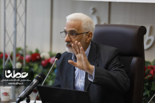 بومی سازی علوم انسانی اشتباه است، باید به بومی گری پرداخت