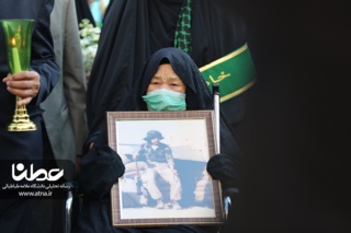 گزارش ویدئویی نخست عطنا از مراسم استقبال و تکریم خانواده شهید ابراهیم قائمی