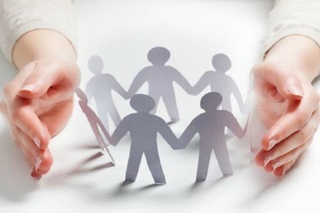 نقش مددکاران اجتماعی در ارتباط با سوء مصرف کنندگان مواد اعتیادآور