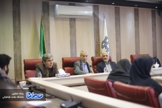 با توجه به رشد فناوری‌های اطلاعاتی و ارتباطی، سرفصل دروس رشته روزنامه‌نگاری نیازمند اصلاح است