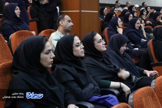 یوتوپیا زمانی خلق می‌شود که فرد "خود" را اصلاح کند