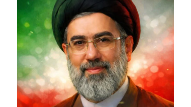 الله اکبر خامنه‌ای رهبر