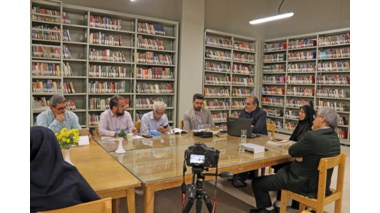 نشست نقد و بررسی کتاب «تحول زبان؛ پژوهشی در تأثیر سنت شفاهی در تحول زبان» در دانشگاه علامه طباطبائی
