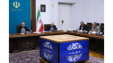 10 روز حقوق اعضای هیئت علمی را پرداخت نکرده‌اند؛ این واقعاً قابل قبول نیست/ جذب اعضای هیئت علمی باید براساس صلاحیت باشد نه سفارش