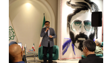 فرقانی به ما آموخت روزنامه‌نگاری را با اخلاق، استقلال و مسئولیت اجتماعی معنا کنیم