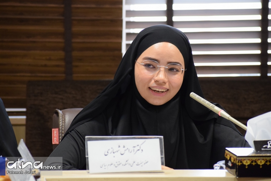 نشست «حقوق شهروندی و حق تصدی زنان بر مناصب مدیریتی»