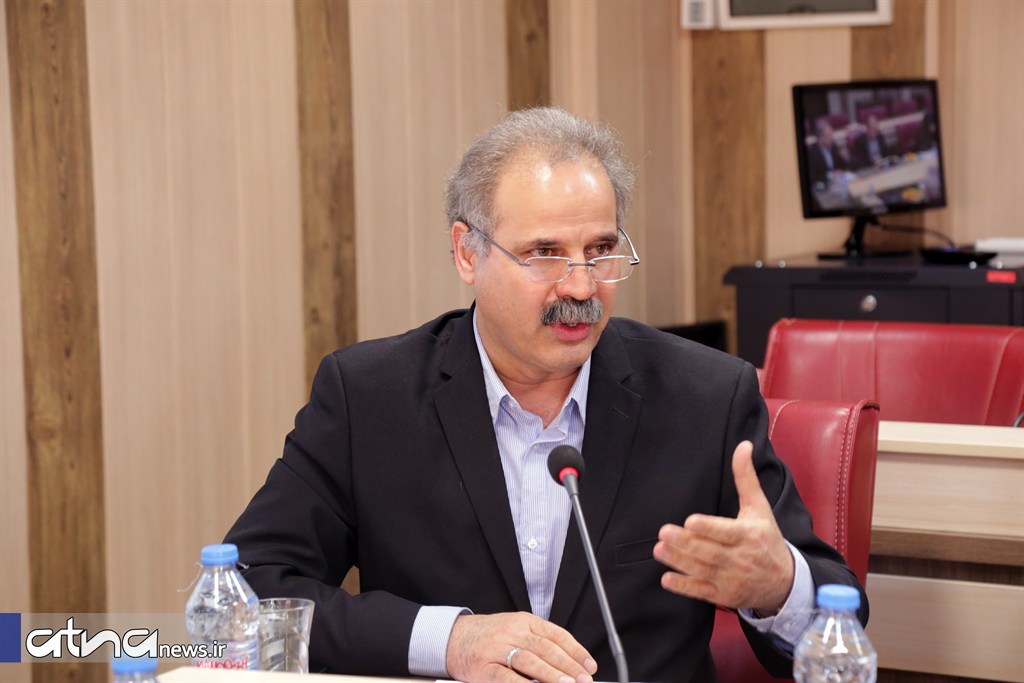 علی‌اصغر کیا، مدیرگروه روزنامه‌نگاری دانشگاه علامه طباطبائی