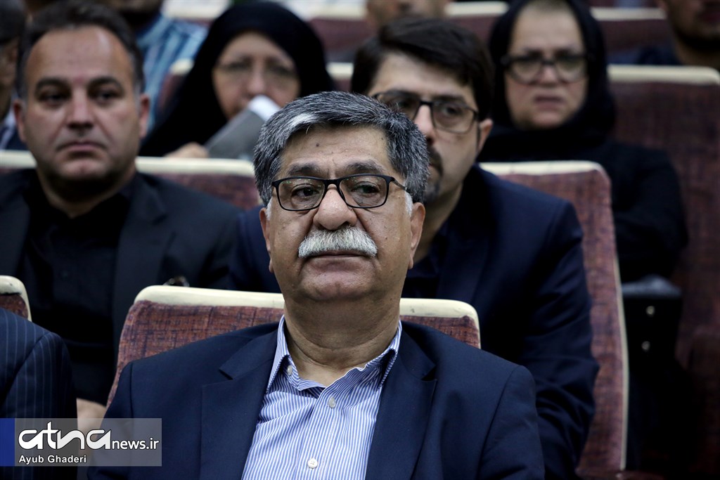محمدمهدی فرقانی در مراسم تشییع پیکر استاد قانعی‌راد در دانشگاه تهران